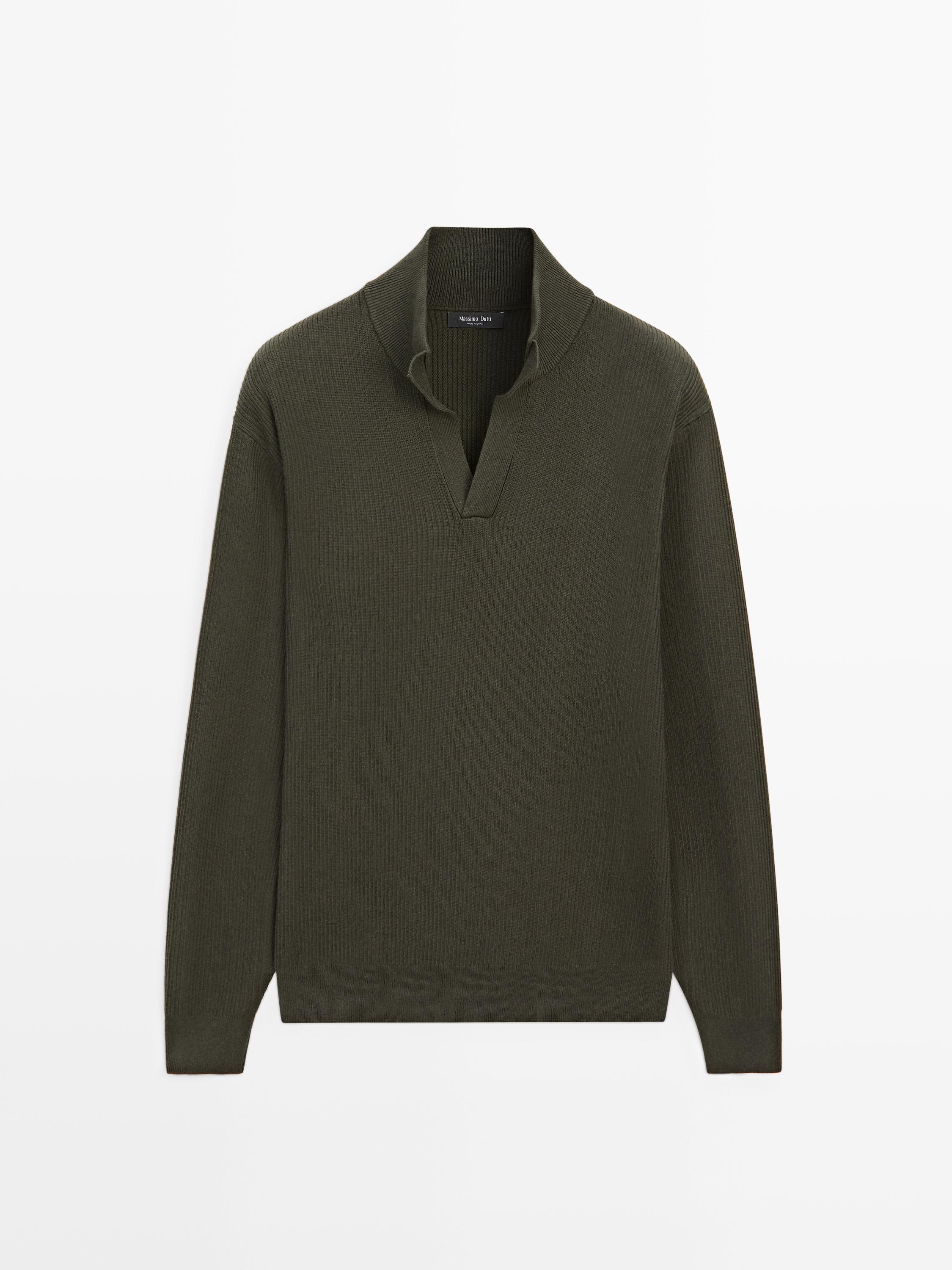 Mock neck knit sweater with V-neck
